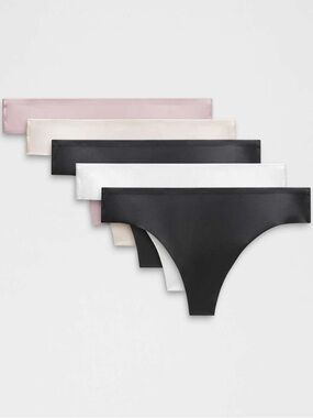 NWT!🍋🍋Lululemon InvisiWear Mid-Rise Thong Underwear 5 Pack🍋🍋. Medium.